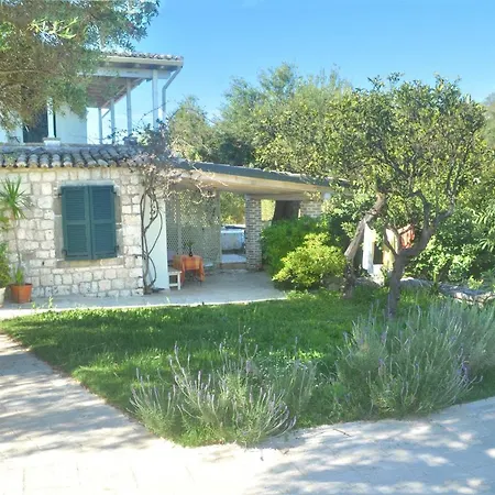 Haus Lemoni -